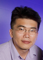 Physics professor Taekjip Ha led the research group that devised the technique that can detect subtle conformational changes of a biomolecule at an extremely low applied force.