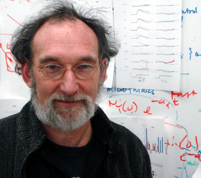 UO biologist, neuroscientist Shawn Lockery, shown in his lab,  led the development of two microfluidic devices that improve upon older cumbersome tools used to study C. elegans.
Photo by Jim Barlow