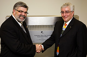 Senator The Honourable Kim Carr (left) and Vice-Chancellor Professor Paul Greenfield AO