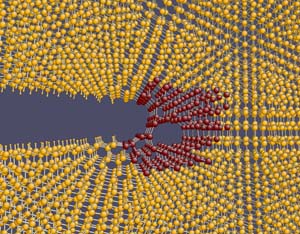 Special configuration of the tip of a crack in silicon