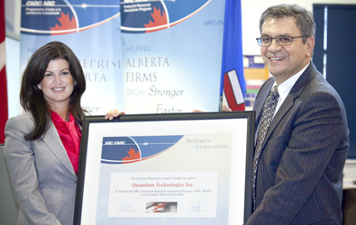 Left to right: Rona Ambrose, Minister of Labour and Steve Pertrone, President of Quantiam Technologies Inc.
