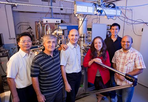 Prof Chirstian Joachim (second from left) and some the Atom Technology
team at Singapore A*STARs IMRE, which holds the only patent in the
world for making solid interconnections and packaging of a molecular chip.