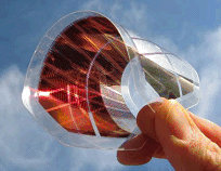 Flexible organic solar cell (Photo: Fraunhofer ISE)