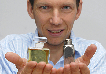 Jan Schroers and his team have developed novel metal alloys that can be blow molded into virtually any shape.