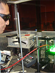 Dr. Phuoc Trans laser ablation 
process is used to produce 
nanoparticles of gold that can 
be used in treating cancer and 
as targeted drug delivery 
vehicles.