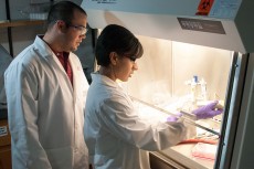 Shanta Dhar, right, an assistant professor of chemistry in the UGA Franklin College of Arts and Sciences, and doctoral student Sean Marrache have fabricated nanoparticles that boost the effectiveness of drugs by delivering them to the mitochondria of cells.