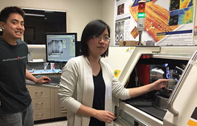 Users of the Deben CT500 stage in the lab of Dr Sunita Ho, University of California San Francisco.
(Andrew Jang is a PhD candidate while Dr Jing Du is a Post-Doctoral Fellow)