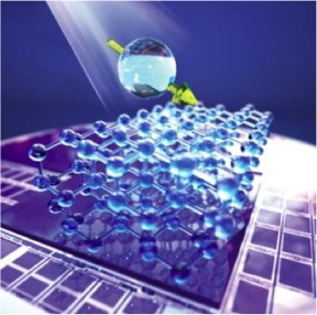 Light polarizes silicon nuclear spins within a silicon carbide chip. This image portrays the nuclear spin of one of the atoms shown in the full crystal lattice below.
CREDIT: Courtesy of Peter Allen