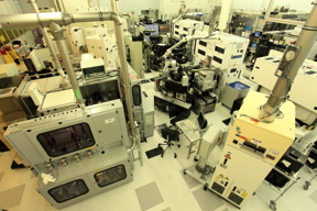 Clean room at Fraunhofer IPMS-CNT Dresden.