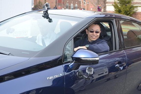 University of Delaware Distinguished Engineering Professor Yushan Yan, at the wheel of a fuel cell vehicle, is conducting research on the use of nickel as a catalyst in an alkaline electrolyte that promises to bring down the cost of hydrogen fuel cells.
CREDIT: Jie Zheng/University of Delaware