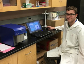 Dr Dylan Burger with his Zetaview particle characterization system from Particle Metrix