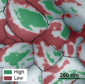 This atomic force microscopy image of the grainy surface of a perovskite solar cell reveals a new path to much greater efficiency. Individual grains are outlined in black, low-performing facets are red, and high-performing facets are green. A big jump in efficiency could possibly be obtained if the material can be grown so that more high-performing facets develop.
CREDIT:Berkeley Lab