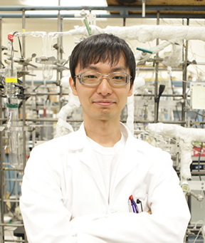 Tomoyasu Mani, pictured above in one of Brookhaven's Chemistry Department labs, is the winner of the 2016 Blavatnik Regional Award for Young Scientists in the chemistry category.