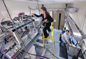 PhD students Leah Weiss (left) and Grant Smith work in the lab of Professor David Awschalom. (Photo by John Zich)

Credit
John Zich
